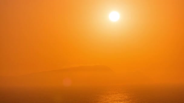 Vue aérienne de l'océan Pacifique au coucher du soleil depuis Miraflores, Lima — Video