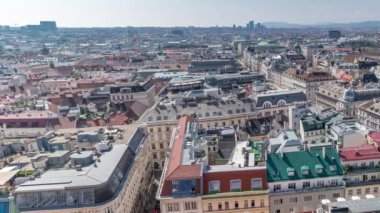 St. Stephens Katedrali 'nin güney kulesinden Viyana' nın panoramik hava manzarası.