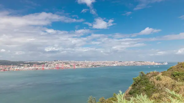 Panorama Visar Lissabon Stadsbilden Och Tagus Flod Timelapse Antenn Utsikt — Stockfoto