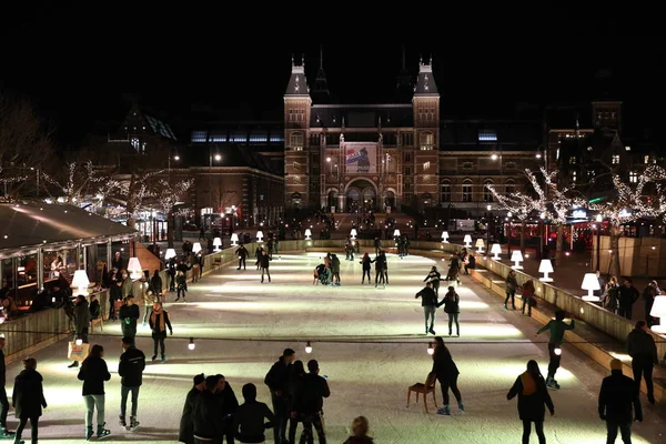 Amsterdam Nederland December 2018 Bezoekers Skating Rink Museum Square Amsterdam — Stockfoto