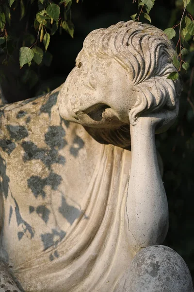 Primo Piano Della Scultura Cimitero Comunale Amsterdam Paesi Bassi — Foto Stock