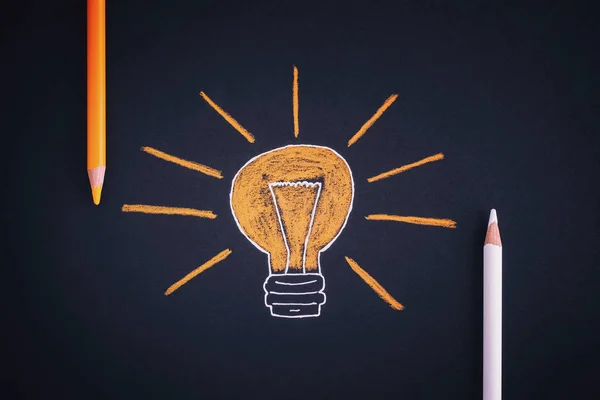 Nieuw Idee Concept Tekening Van Een Gloeilamp Kleurpotloden — Stockfoto