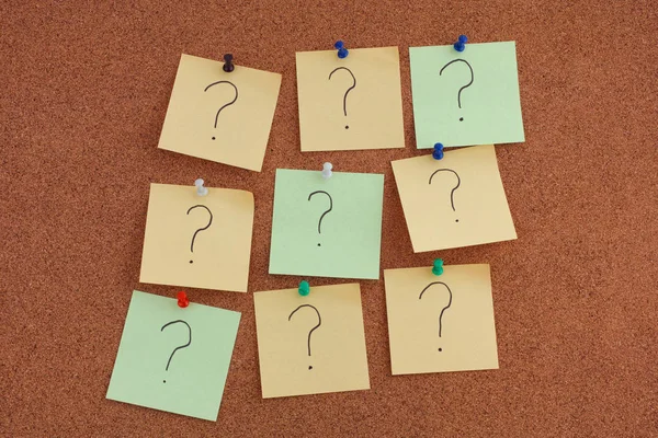 Post Notes Question Marks Bulletin Board Close — Stock Photo, Image