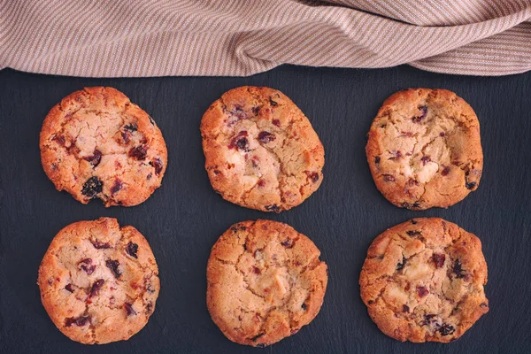 Hemgjord vit choklad Chip tranbär Cookies — Stockfoto