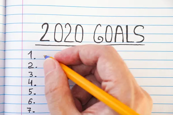 2020 goals list on notebook sheet — Stock Photo, Image