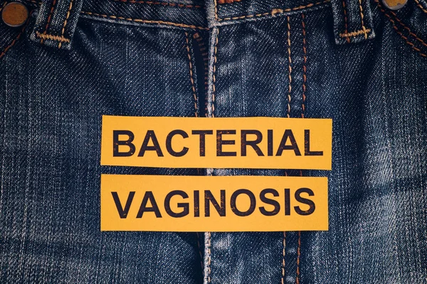 Papel Amarillo Con Las Palabras Vaginosis Bacteriana Cerca —  Fotos de Stock