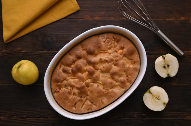 Pasta ve elmalarla sade bir hayat.