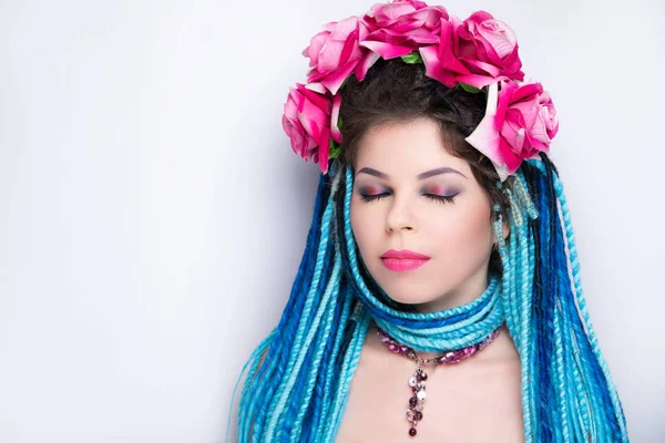 Mujer Chica Maquillaje Creativo Collar Gargantilla Joyería Sombras Pintadas Sus —  Fotos de Stock
