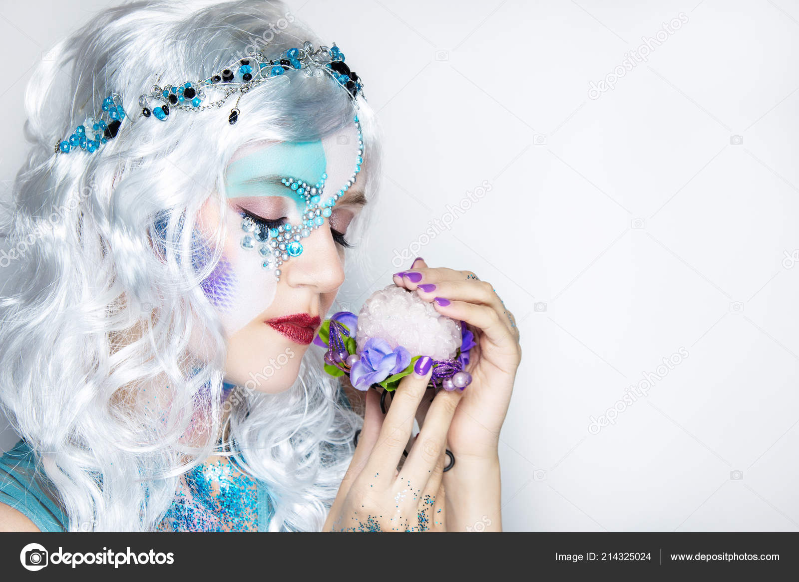 Beautiful Mermaid Girl White Wig Curly Hair Professional Makeup