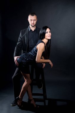 Rol yapma oyunları severler. Hakim soyunmak itaat ortağı baştan. Esmer kız parlak elbise giymiş. Karısı kocası aile yenileme ilişki. Şehvetli tarihi fikir. Koca kıçını dokun. Tematik bdsm partisi