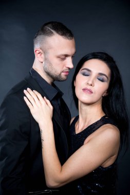 adam kadın love tarihi