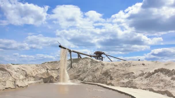 Cantera de grava y arena. Lavado de arena — Vídeos de Stock