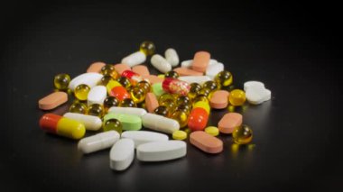 Kapsüller ve tabletler kapanıyor