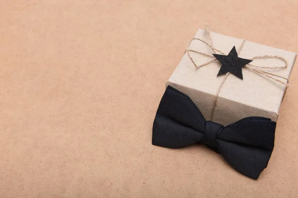 Щасливий День Батька Красива Подарункова Коробка Стилі Ретро Чорна Краватка — стокове фото