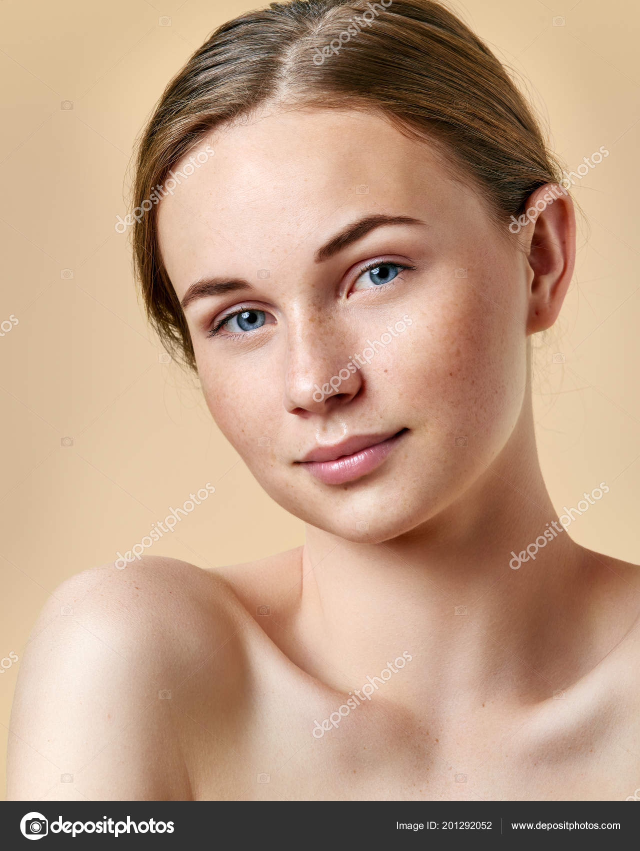 American Girl Red Hair Blue Eyes Freckles Pretty Redhead Teenage