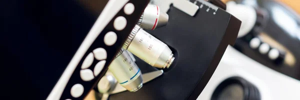 Modernes Digitalmikroskop Mit Lcd Display Aus Nächster Nähe — Stockfoto