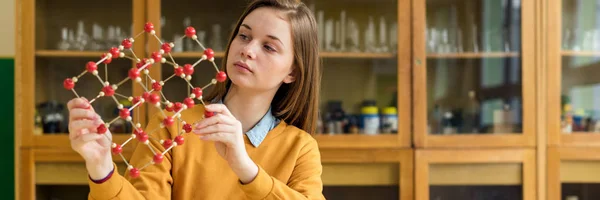 Female Student Holding Molecular Structure Model Science Class Concept — Stock Photo, Image