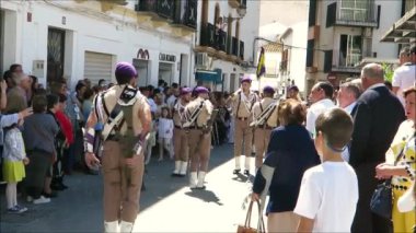 Alora, İspanya - 14 Nisan 2019: Ziyaret bandoları Palm Sunday'de Endülüs köyünde sahne alıyor