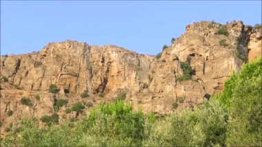 Endülüs'te sabah ın erken saatlerinde büyük kaya yüzü, İspanya