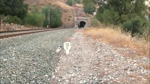 Luces Señalización Restricción Velocidad Marcador Distancia Túnel Ferroviario Cerca Alora — Vídeo de stock