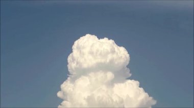 Kümülonimbus bulutları Guadalhorce Vadisi Endülüs üzerinde köpüren, İspanya