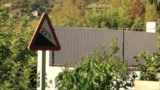 Alora Espagne Octobre 2018 Des Voitures Descendent Une Colline Escarpée — Video