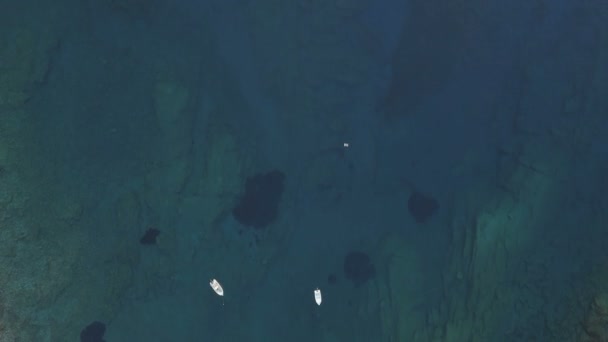 Imágenes aéreas de aviones no tripulados del Caribe tropical como la bahía — Vídeos de Stock
