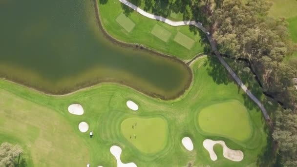 Imágenes aéreas de campos de golf — Vídeos de Stock