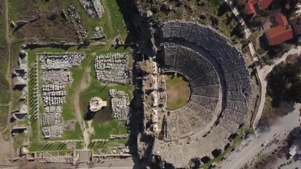 Riprese aeree del Teatro Antico. Lato, Turchia — Video Stock