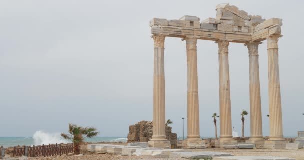 Ruinas del templo Apolo en Side — Vídeo de stock