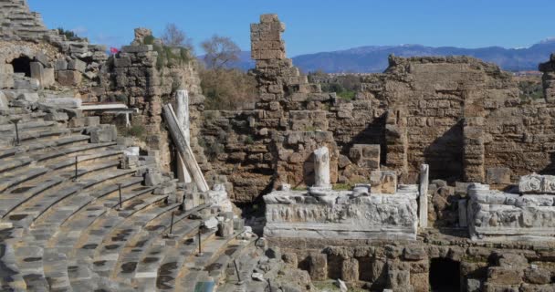 Ruiny starověkého divadla v Side, Turecko — Stock video