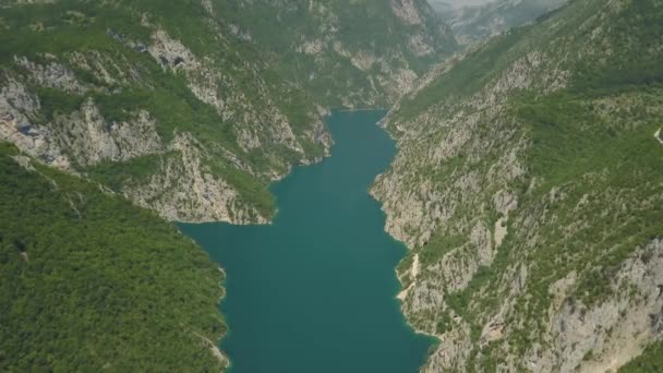 Images aériennes du lac Piva — Video