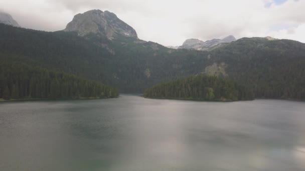 Aerial footage of the Black Lake in National park Durmitor — Stock Video