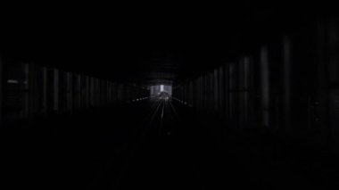 Dubai metrosu, yeraltındaki tramvay sürücüleri.