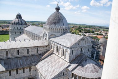 Der Dom Santa Maria Assunta beim schiefe Turm von Pisa in Italien