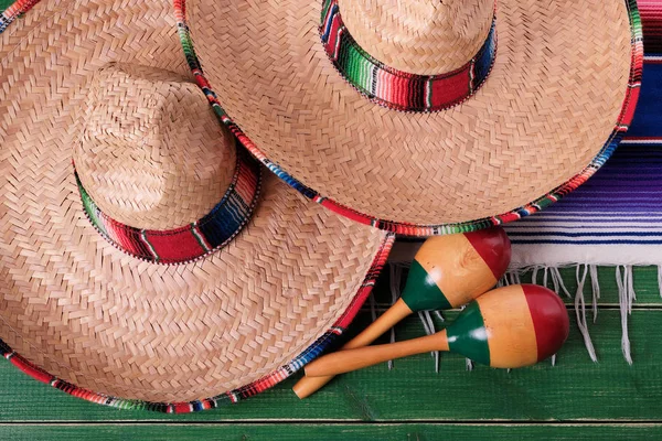 Mexico Fiesta Carnaval Sombrero Maracas Close Bovenaanzicht — Stockfoto