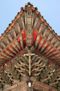 Kore Budist Tapınağı geleneksel eski çatı boyama