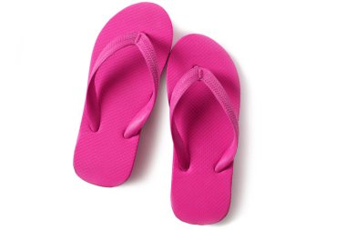 Pembe flip flop beyaz arka plan üzerinde izole sandalet