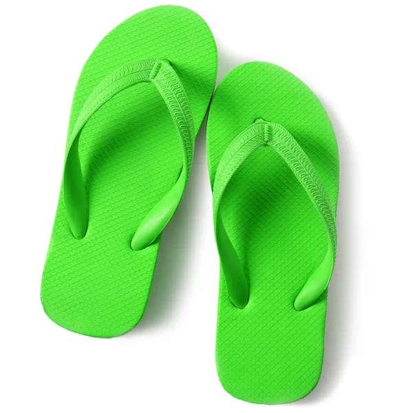 Sandalias Flip Flop Verde Brillante Aisladas Sobre Fondo Blanco — Foto de Stock