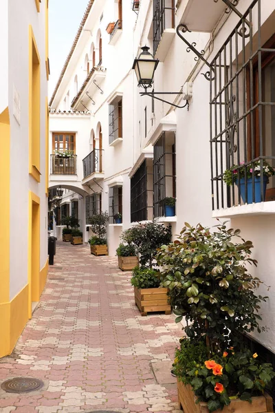 Marbella casco antiguo Andalucia España típico pueblo español casas encaladas —  Fotos de Stock