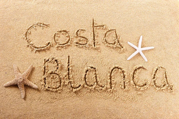 Costa Blanca Hiszpania piasek plaża znak — Zdjęcie stockowe