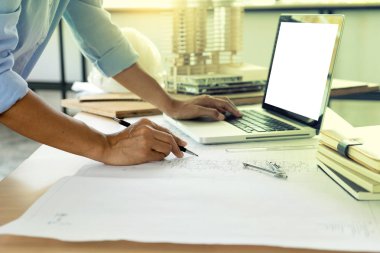 Mimar ya da tablo göstermek iş el iş projesi için çalışma 