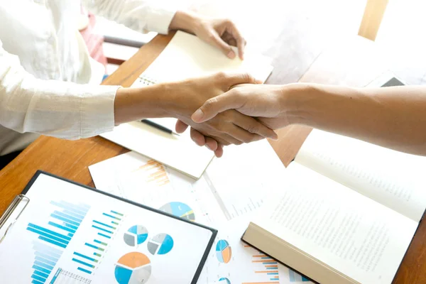 Business Man Hand Shake Show Teamwork Success Table Work Graph — Stock Photo, Image