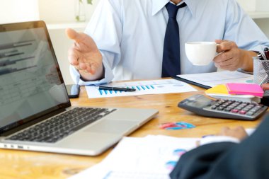 Toplantının iş adamı analiz grafikleri