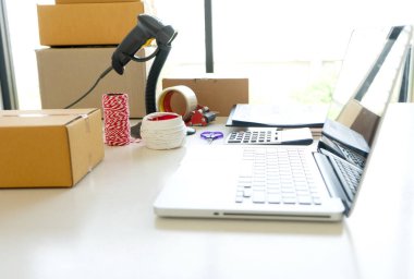 Küçük işletme İşçi teslim