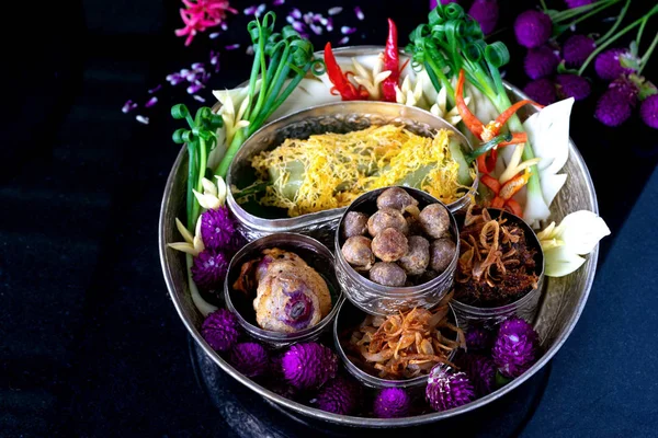 Reis in Eiswasser thailändischem Essen alten Stils — Stockfoto
