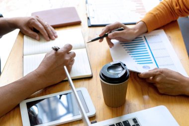 Genç iş adamı yaratıcı toplantı 