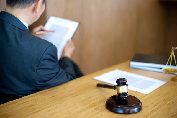 Judge gavel with Justice lawyers, Businessman in suit — Stock Photo, Image