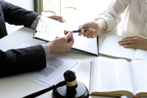 Judge or lawyer talking  with team or client — Stock Photo, Image