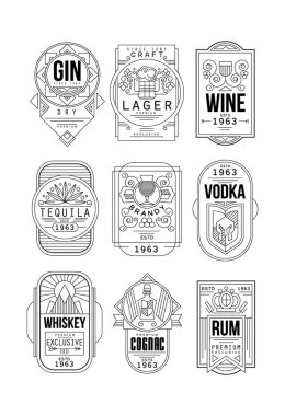 Alkol etiketleri kümesi, cin, bira, şarap, tekila, brendi, votka, viski, konyak, ROM retro alkol sanayi tek renkli amblemi vektör çizim beyaz bir arka plan